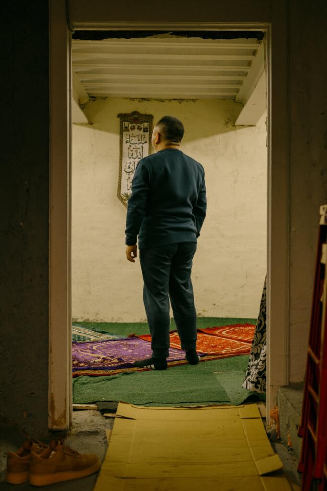 ​“我自由了”：一名穆斯林前中共官员的自白