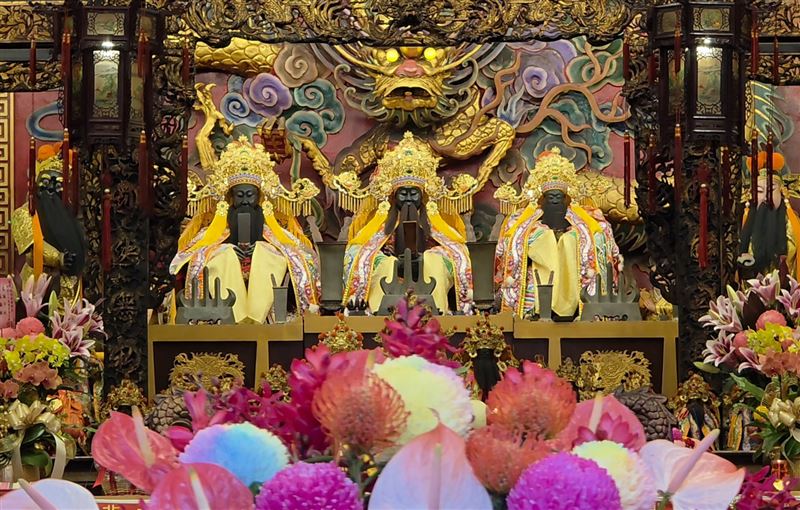 杀于朦胧凶手完了！ 台湾神界开始出手缉凶，城隍爷火大派七爷八爷快抓恶人。 （图/记者钟志鹏摄影）