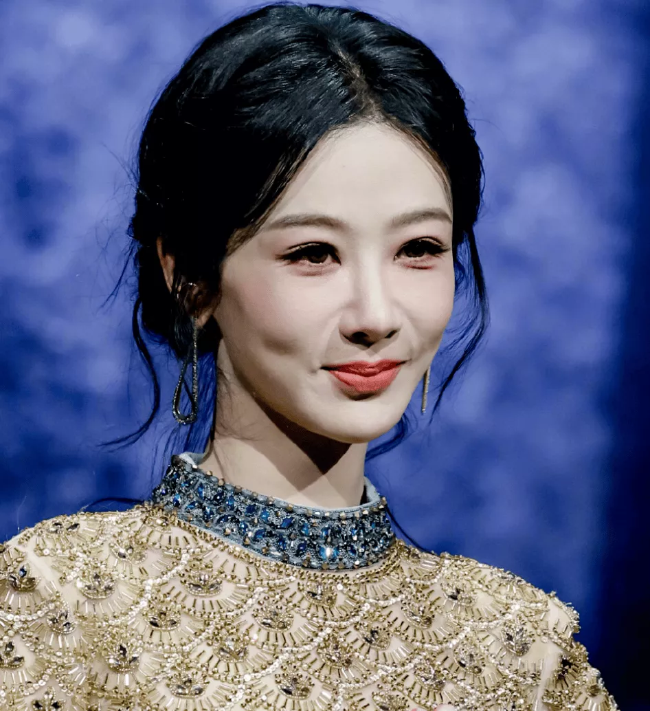 微博之夜红毯明星生图状态!杨幂妆浓、杨紫脸垮