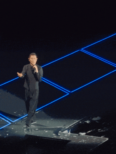 顶流巨星，命悬一线