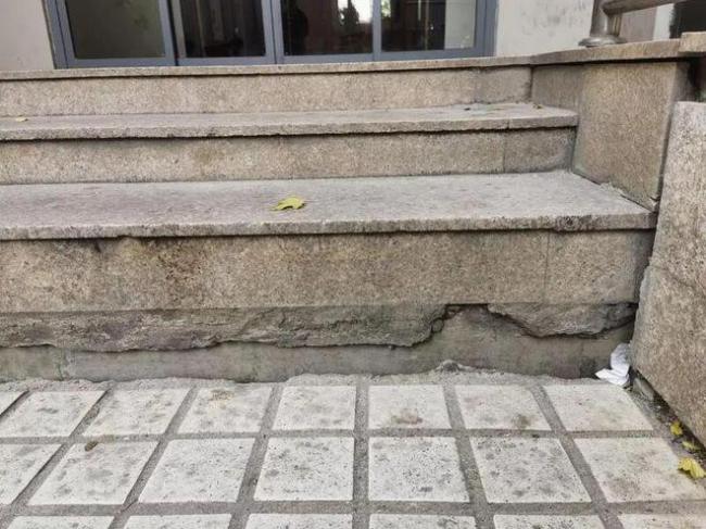 上海小区居民忧心：墙裂了地裂了  相关各方回应