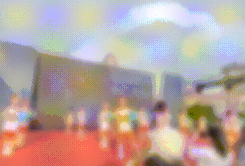 顶流巨星，命悬一线