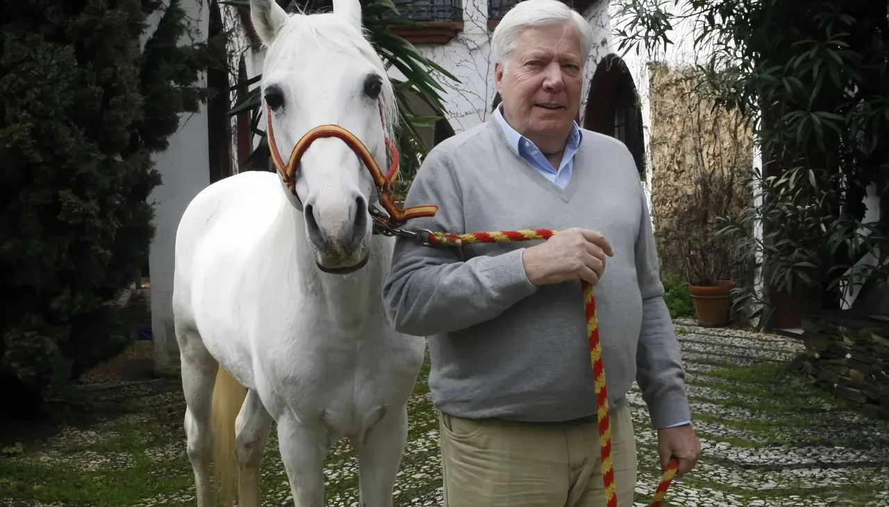 600万股票不翼而飞   82岁“富五代”被精准收割