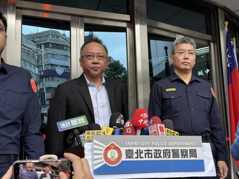台北市警方开记者会指出，张文犯案期间共变装5次。 （记者翁至成/摄影）