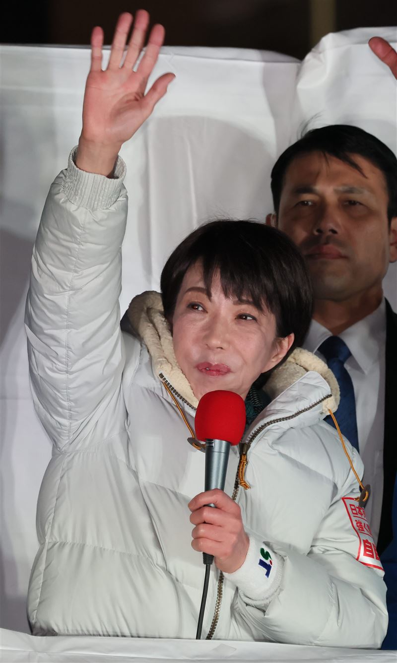 近来高市早苗在多地展开街头演说，都吸引爆满人潮。 （图/美联社/达志影像）