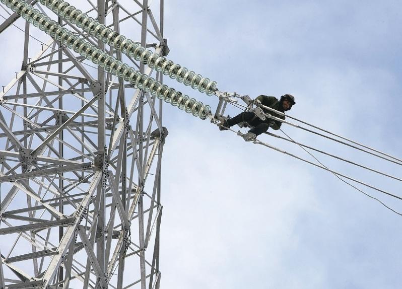 中国国家能源局17日发布2025年全社会用电量历史性突破10兆千瓦时（度），达到10.4万亿度，同比增长5%。 （新华社资料照）