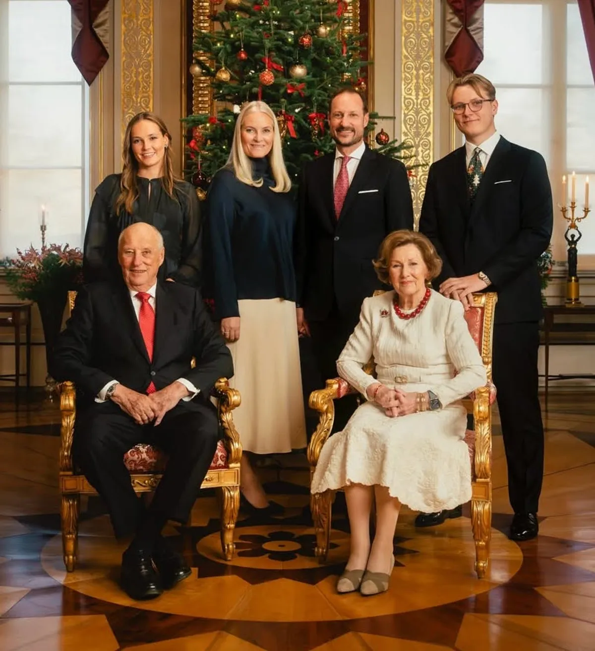 亲妈卷入淫魔案!挪威22岁公主崩溃发贴文 亲妈卷入淫魔案!挪威22岁公主崩溃发贴文