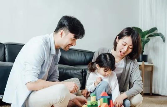 为什么儿媳不想让公婆带孙子，而选择自己带孩子，问题在哪里？