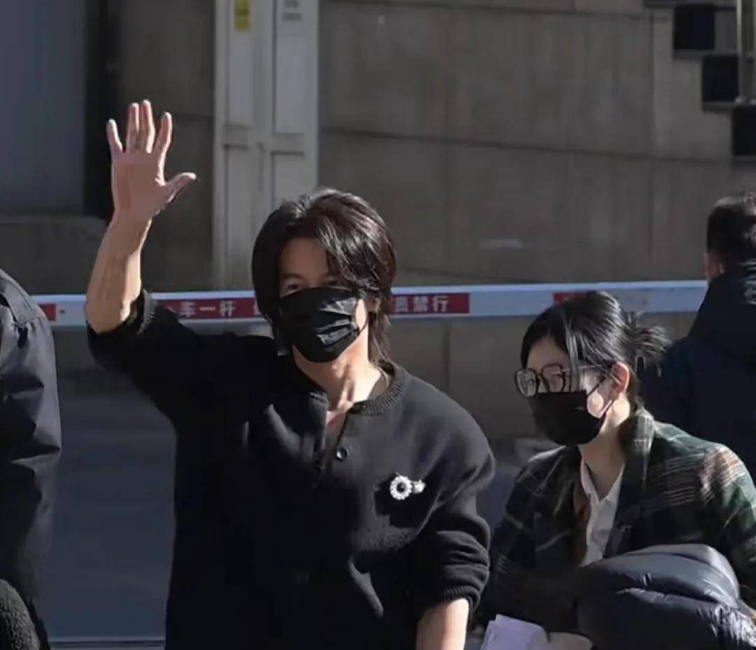 春晚第四次联排:沈腾马丽疑被淘汰 周慧敏首登春晚却是大合唱