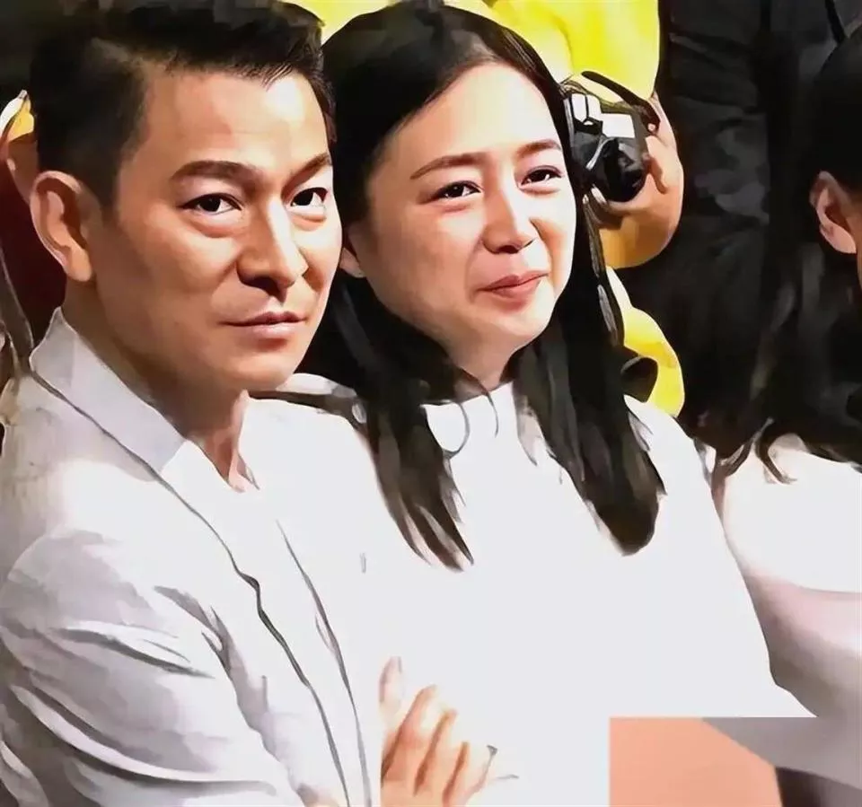 女人何苦为难女人,刘德华老婆近照曝光没几天,令人担心的事发生