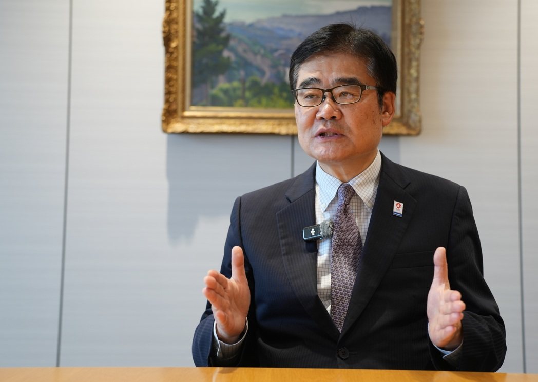 中国日本商会会长本间哲朗。(新华社资料照) 中国日本商会会长本间哲朗。(新华社资料照)