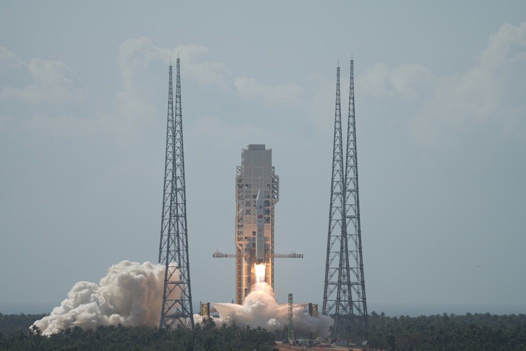 2月11日,大陆在文昌航天发射场成功组织实施「长征十号」运载火箭系统低空演示验证... 2月11日,大陆在文昌航天发射场成功组织实施「长征十号」运载火箭系统低空演示验证...