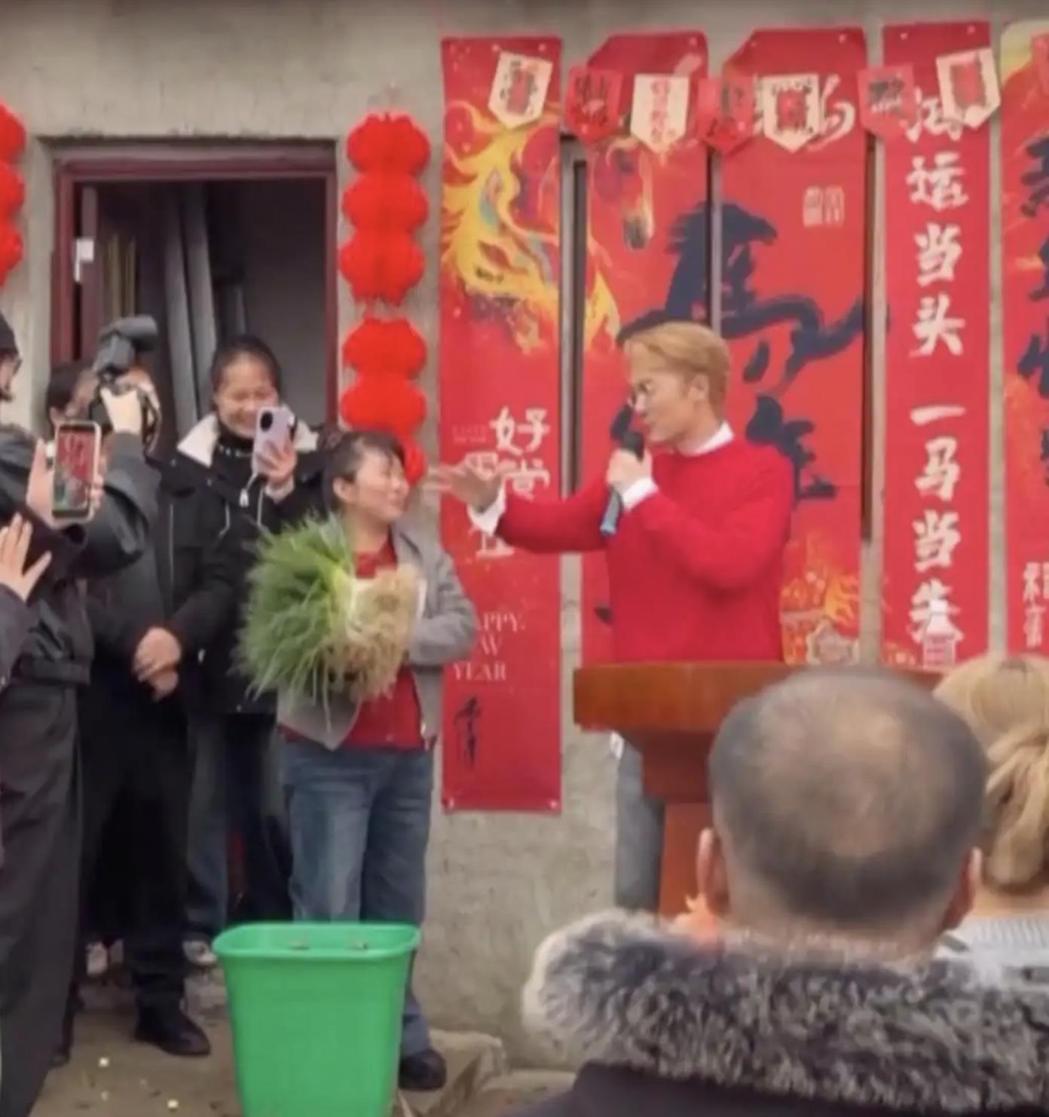 台湾歌手吴克群称,母亲过世后决定做出改变,去更多体验「歌手吴克群」标签以外的生活... 台湾歌手吴克群称,母亲过世后决定做出改变,去更多体验「歌手吴克群」标签以外的生活...