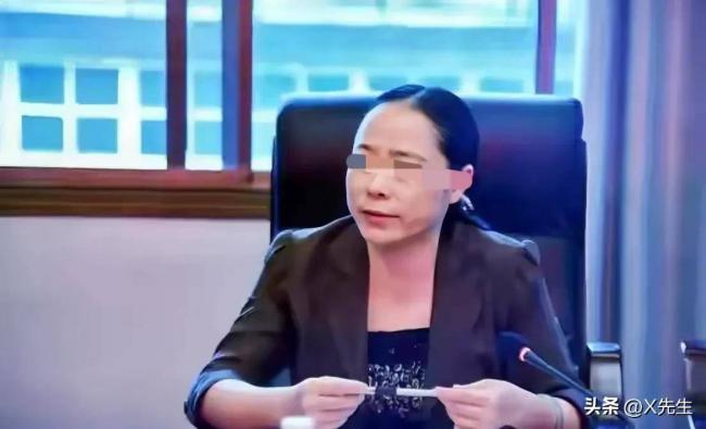 KTV包房里的副市长,她到底有多大胆 KTV包房里的副市长,她到底有多大胆