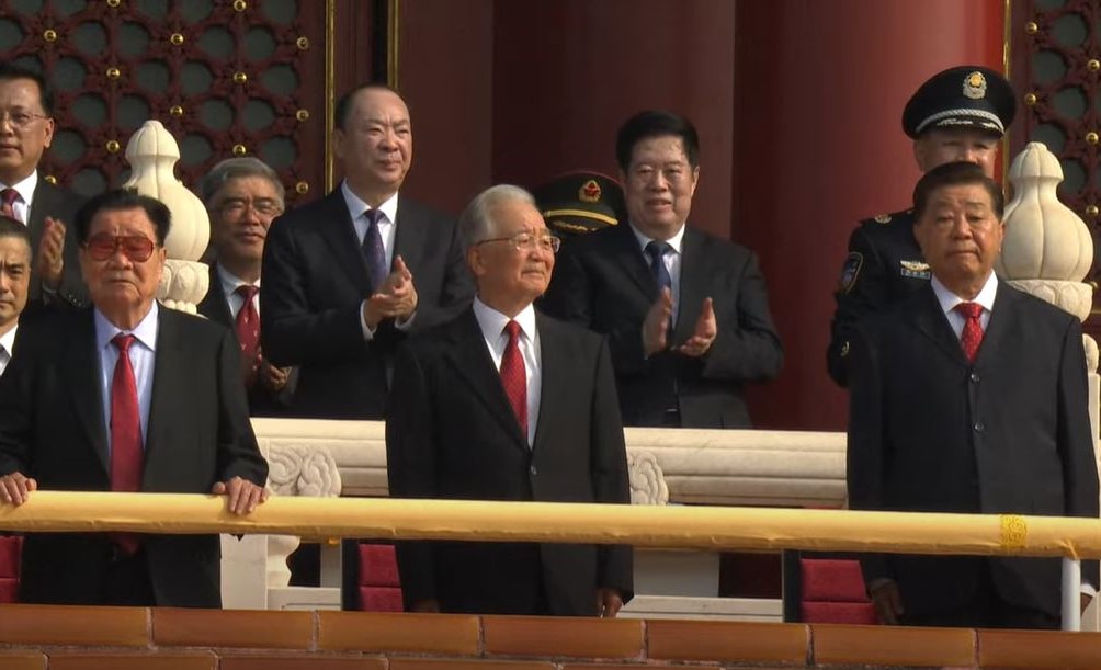 九三阅兵︱温家宝等元老亮相天安门城楼胡锦涛、朱镕基未现身| 星岛加拿大都市网多伦多