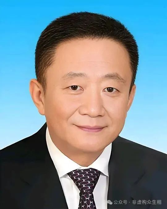 被称正部级“时装女王”，高官终于落马