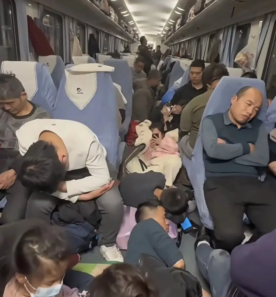 为什么，有很多人选择用最便宜的方式回家过年？