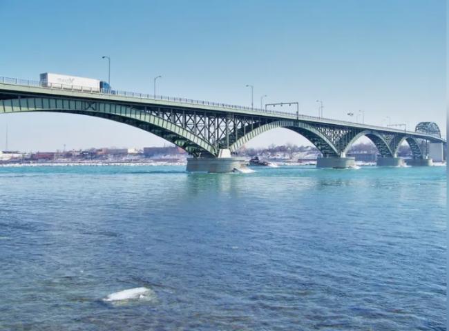 拐错一个弯，科学家闯入加拿大，这下惨了