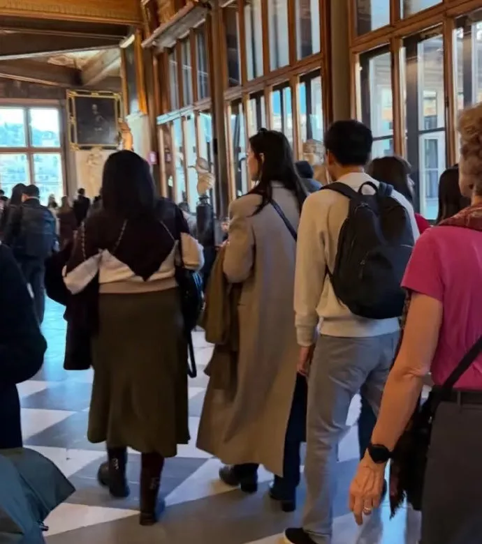 苏妲己娜然与霍家父子同游意大利，豪门认可实锤？