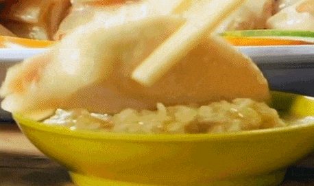 当“00后”掌管年夜饭,画风彻底变了