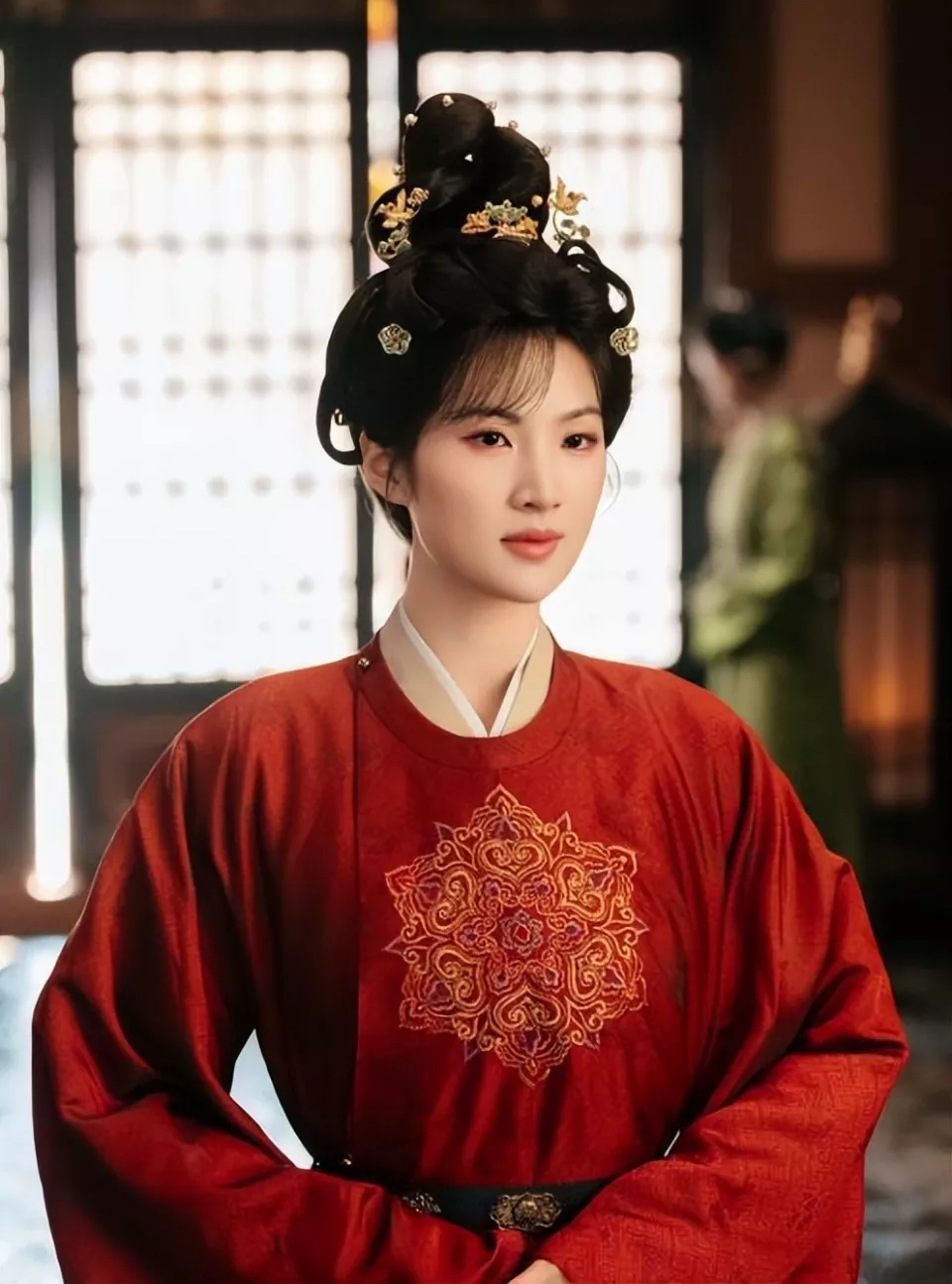 华为二公主姚安娜新剧开播口碑逆袭：古装太耐看了！