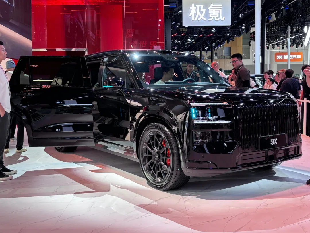 2026年,停不好车的现象可能愈演愈烈 2026年,停不好车的现象可能愈演愈烈