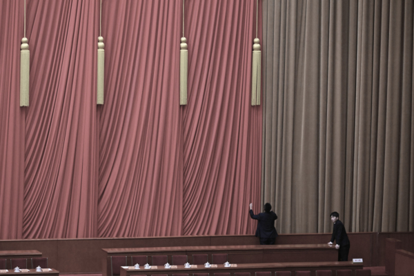 地盘被清洗，自己又缺席，中共这位前领导人不妙