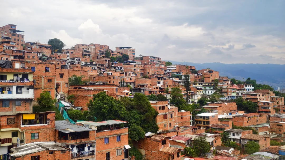 我在世界毒窝,读懂百亿旅游生意 我在世界毒窝,读懂百亿旅游生意