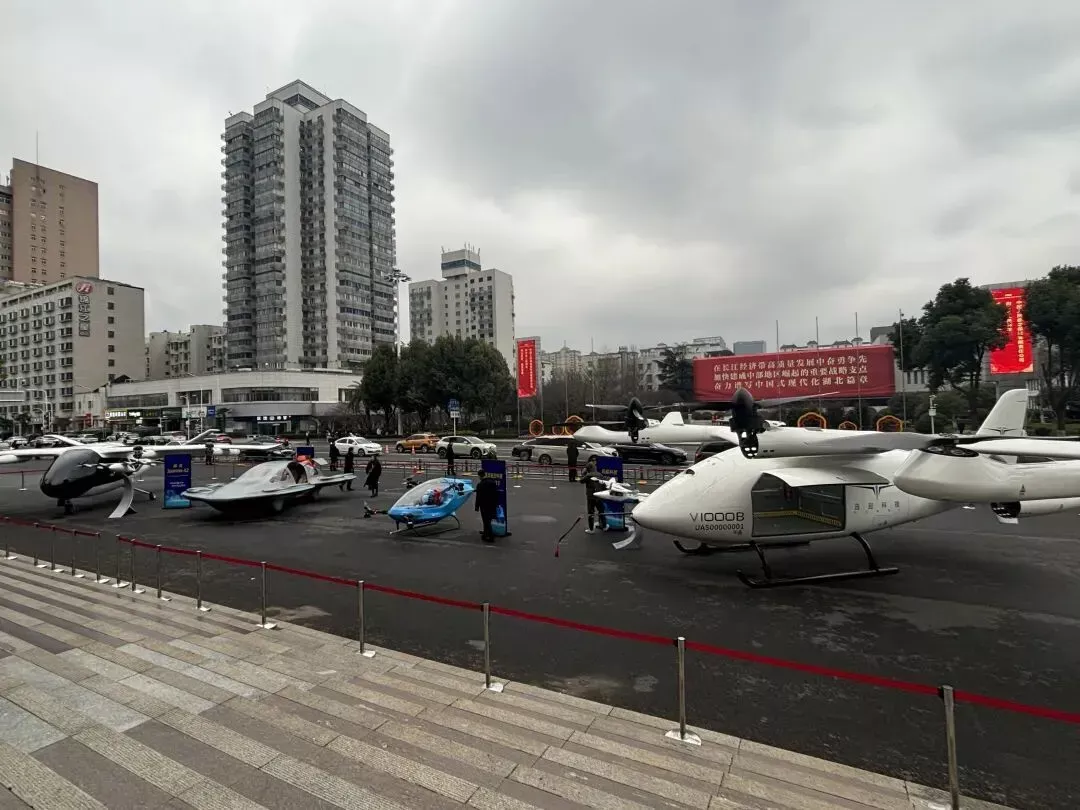 中国的“飞行汽车”来了!单价或50万元人民币以内