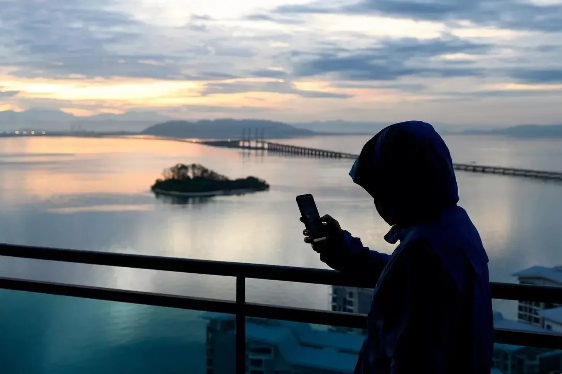 中国国安部：境外反华势力以快速“入籍”为饵