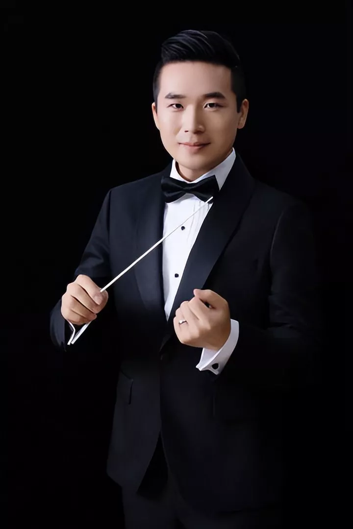 中国音乐家纽约路边换胎被撞身亡，年仅35岁