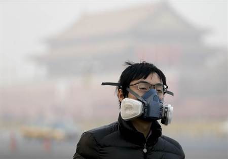 大陆生态环境部27日召开记者会表示,2025年大陆环境空气品质达到有监测记录以来... 大陆生态环境部27日召开记者会表示,2025年大陆环境空气品质达到有监测记录以来...