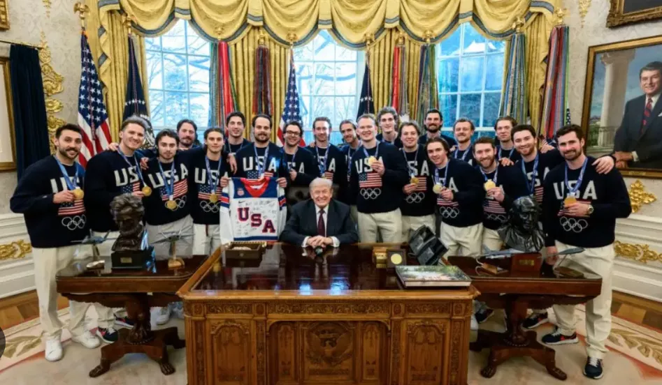 白宫再现麦当劳盛宴！川普宴请奥运冠军引炸锅