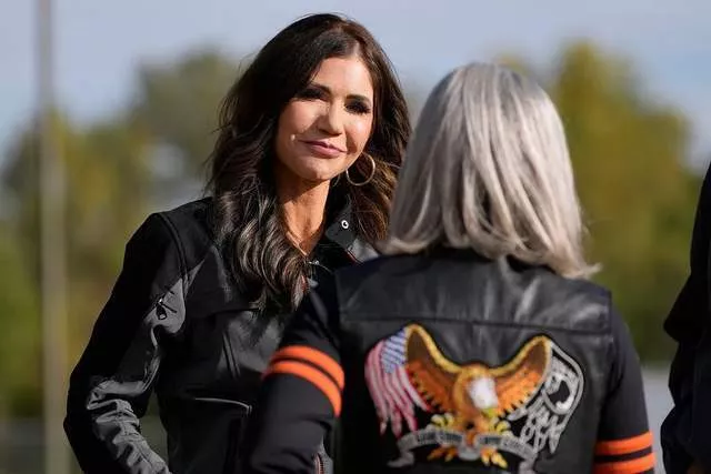 “特朗普的安全芭比”，危险了