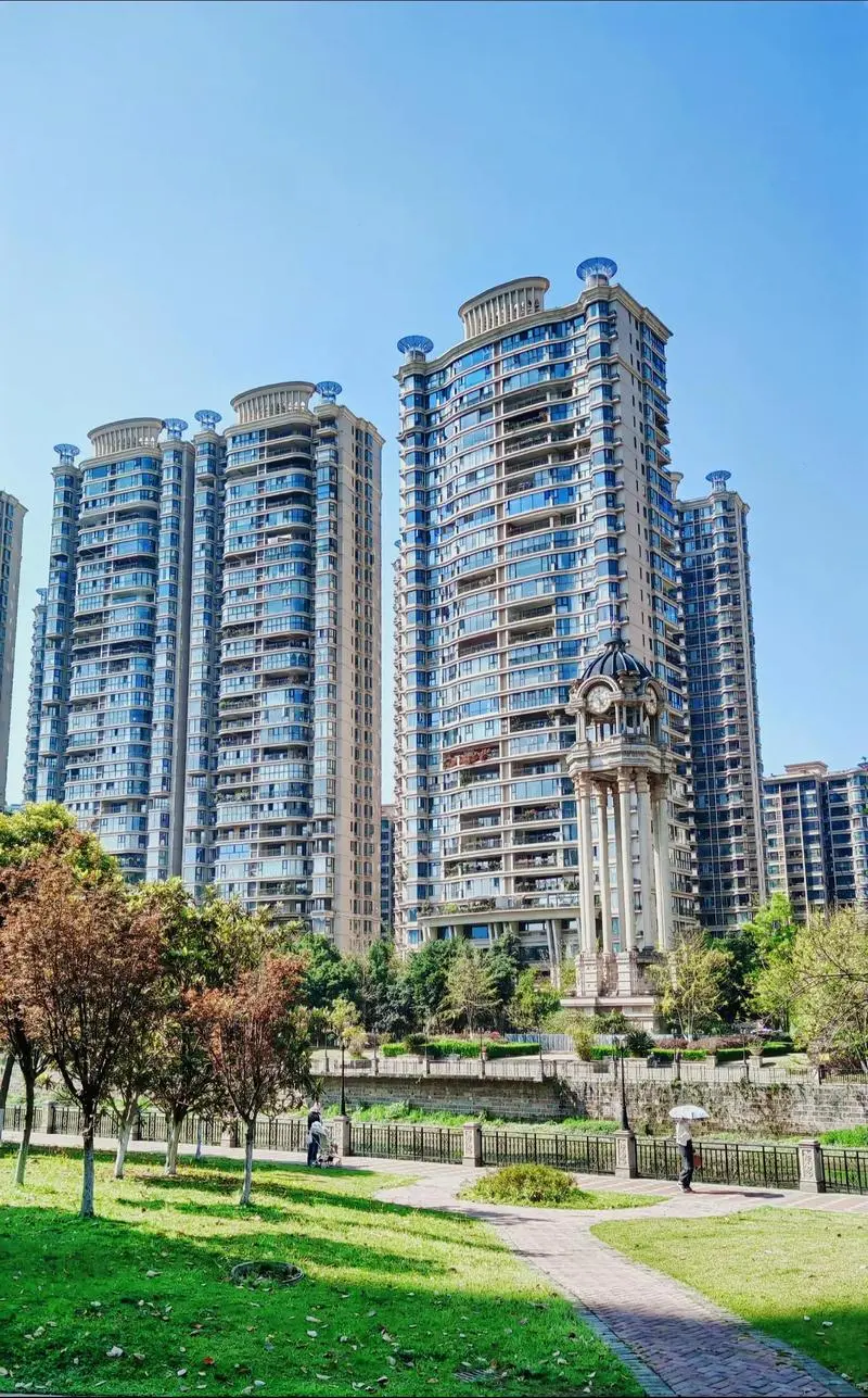 在中国继承父母房子再出售，到底要不要缴这笔税