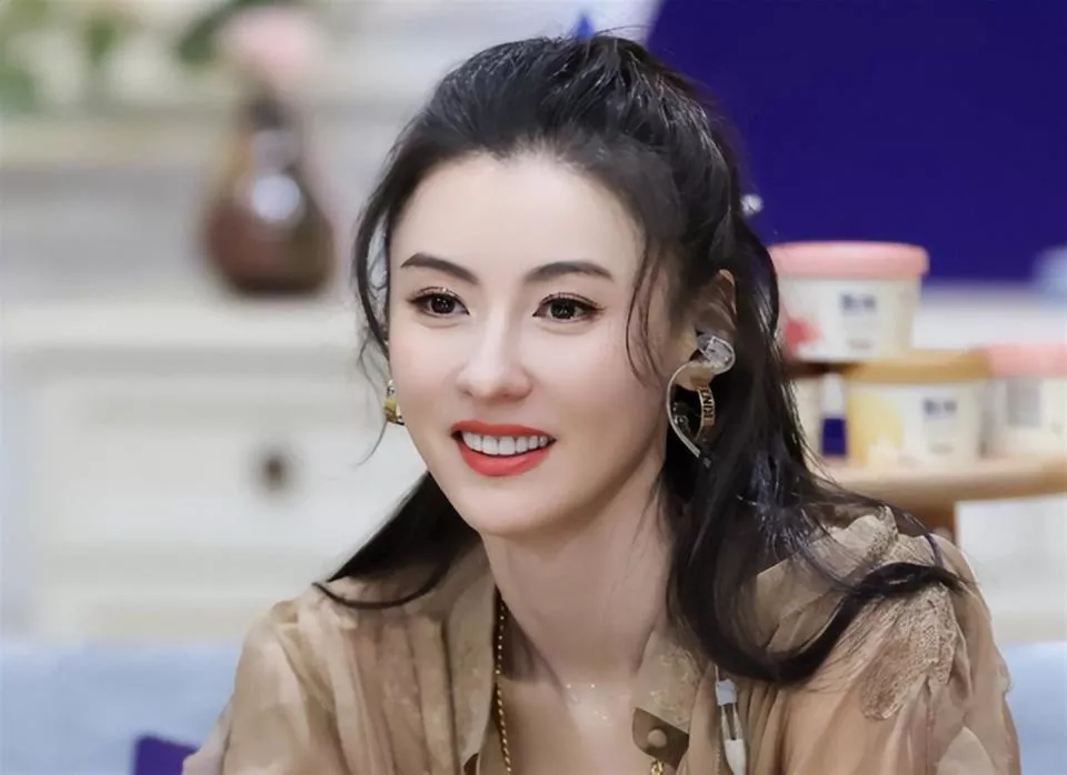 难怪张柏芝曾着急立遗嘱，谢霆锋不再隐瞒