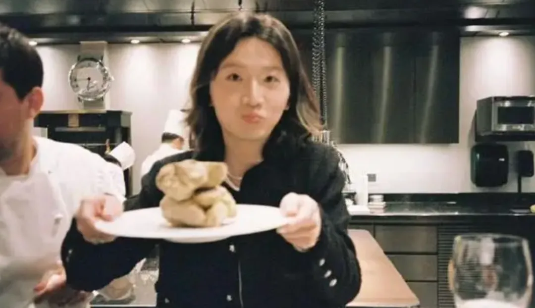 炸锅:中国豪门大公子变性? 炸锅:中国豪门大公子变性?