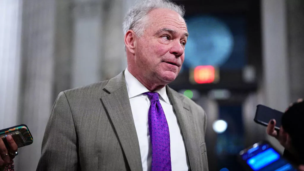 川普动武未经国会授权 两院酝酿表决制衡总统权力