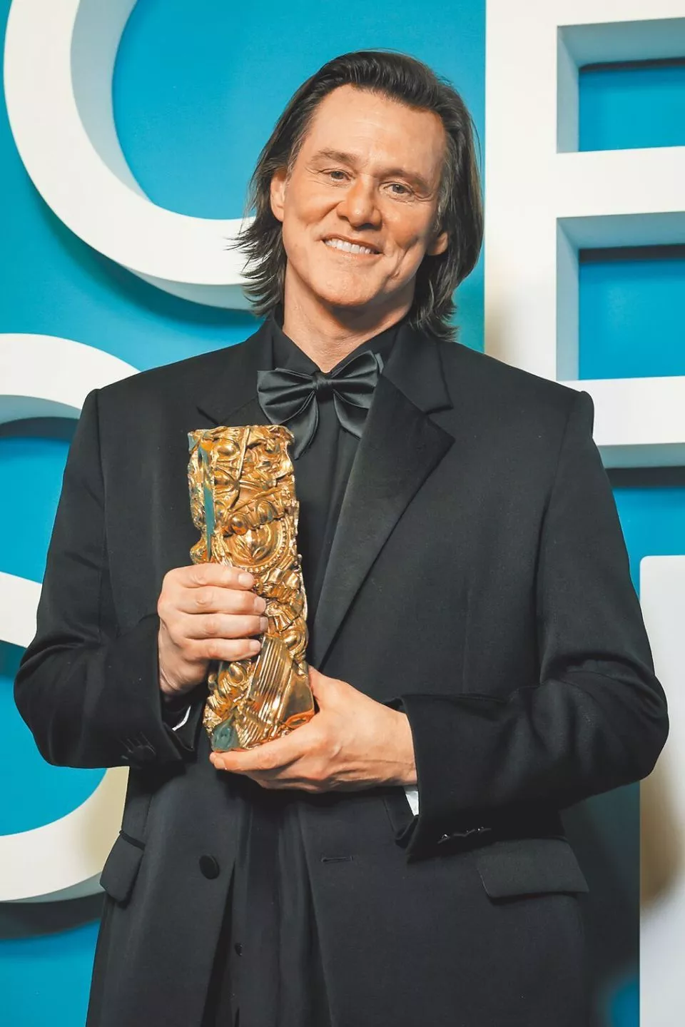 金凯瑞公开示爱32岁亚裔女友,相恋5年做好结婚准备