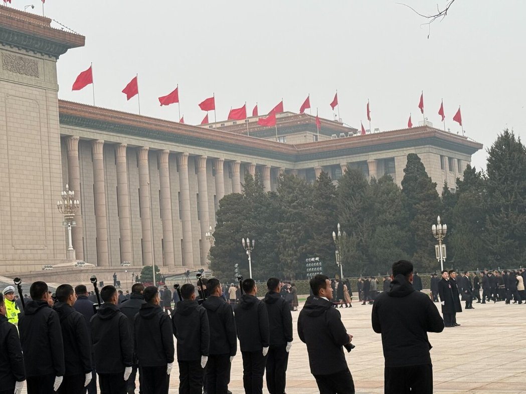 十四届全国人大四次会议新闻发言人娄勤俭4日在记者会上表示,中国过去是、现在是、将... 十四届全国人大四次会议新闻发言人娄勤俭4日在记者会上表示,中国过去是、现在是、将...