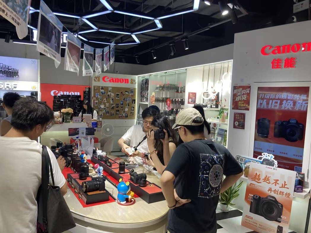 今年大陆政府工作报告中提到,拟发行超长期特别国债人民币1.3兆元,持续支持「两重... 今年大陆政府工作报告中提到,拟发行超长期特别国债人民币1.3兆元,持续支持「两重...