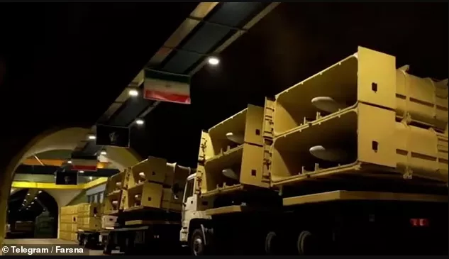 伊朗曝光地下“导弹城”！数千无人机排满隧道…