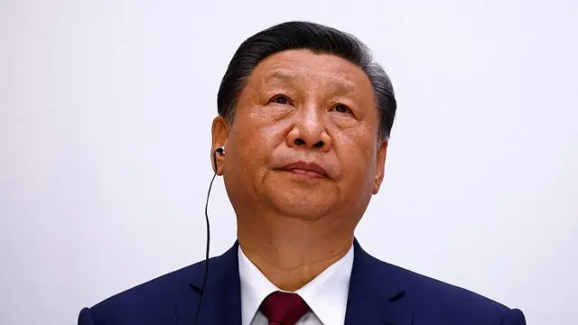 2024 年 5 月 6 日,习近平在巴黎爱丽舍宫出席与法国总统的联合声明仪式,作为他对法国进行两天国事访问的一部分