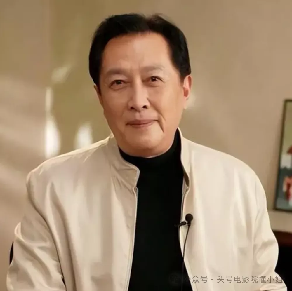 国家一级演员下海！73岁唐国强给短剧霸总做配