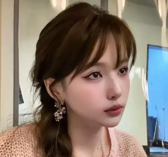 女网红在酒店居住3年,花费20万却被保洁阿姨吐槽