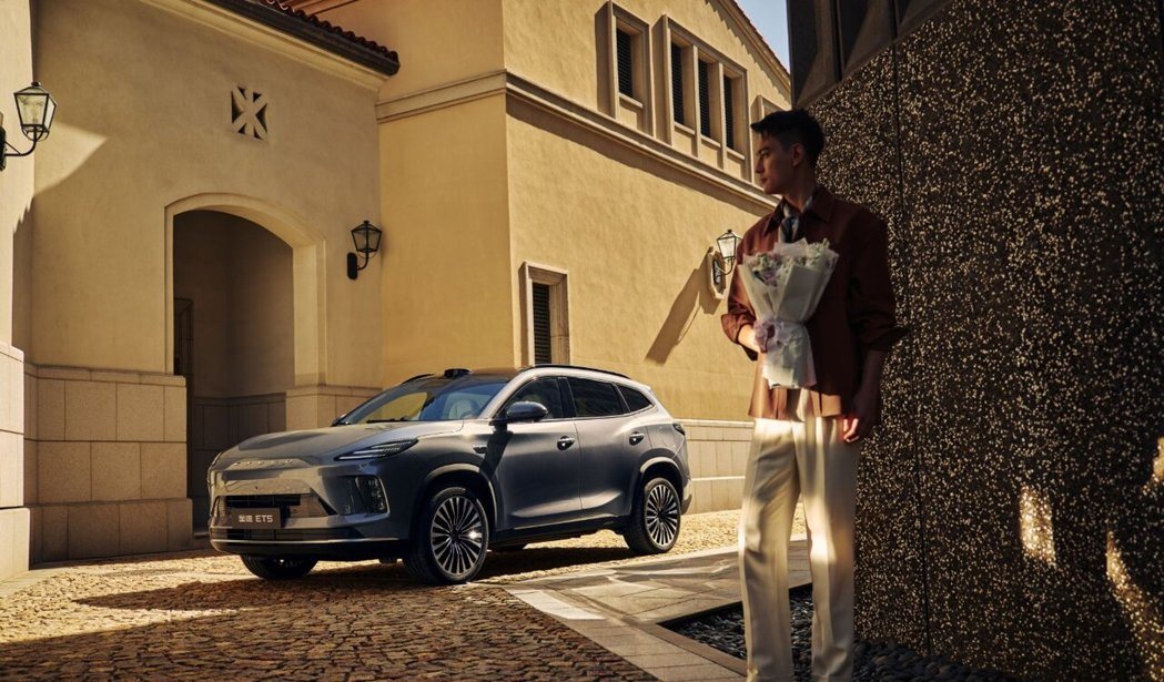 受晶片涨价等一系列因素影响,大陆奇瑞汽车旗下星途品牌宣布,星途ET5上调官方指导... 受晶片涨价等一系列因素影响,大陆奇瑞汽车旗下星途品牌宣布,星途ET5上调官方指导...