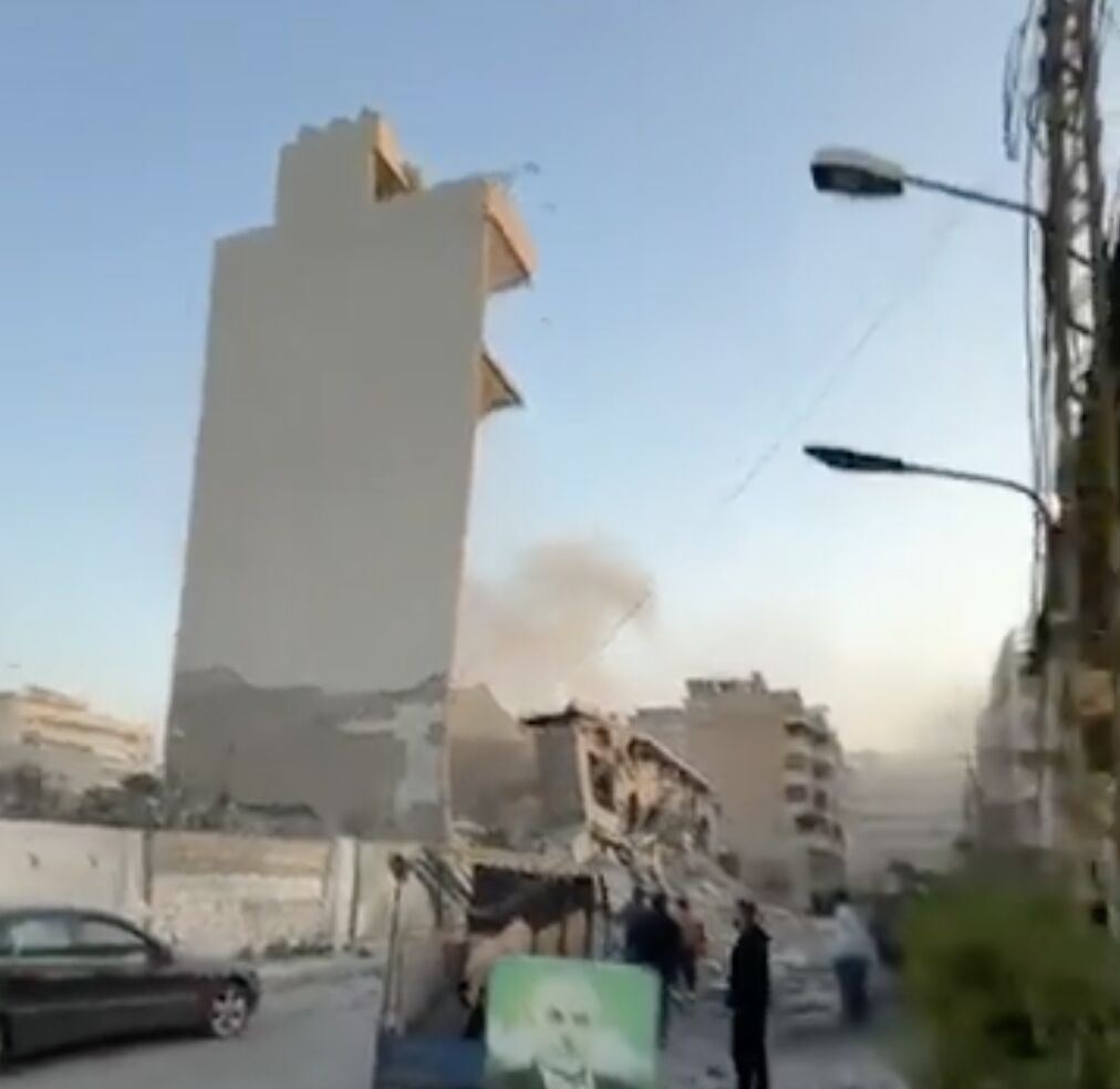 ▲▼以色列空襲黎巴嫩境內「伊斯蘭集團」總部。（圖／翻攝X）