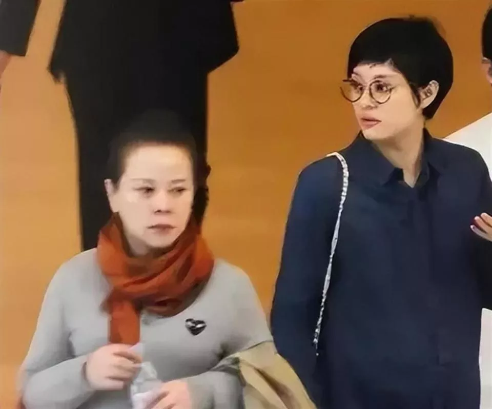 原来她是孙俪亲妹妹,二人相差19岁,也是一演员,姐姐演啥她演啥