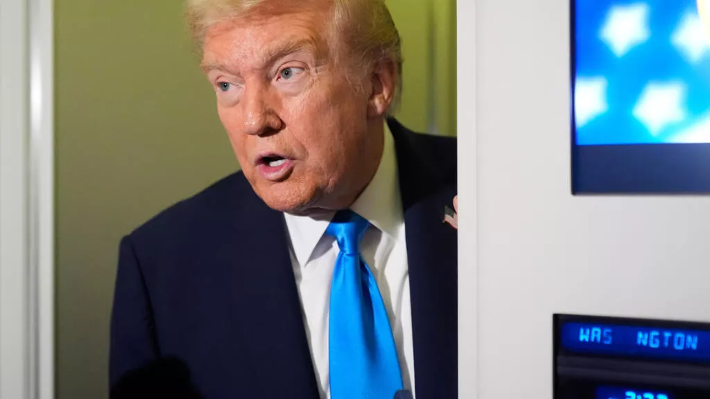 仅差2分钟，美军中东最大基地险遭炸！