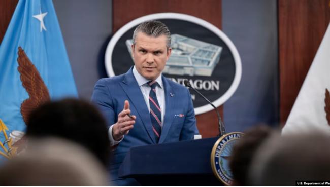 美军官宣:今日将对伊展开“最猛烈的打击” 美军官宣:今日将对伊展开“最猛烈的打击”